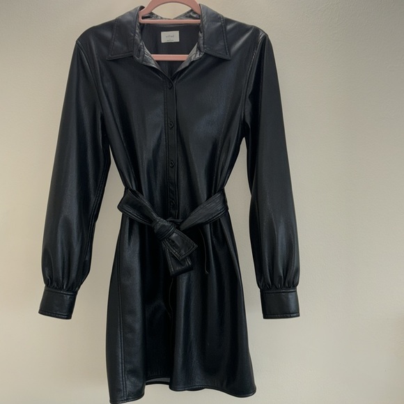 Aritzia Black Wilfred Caroline Dress - Small- Black - Picture 13 of 14